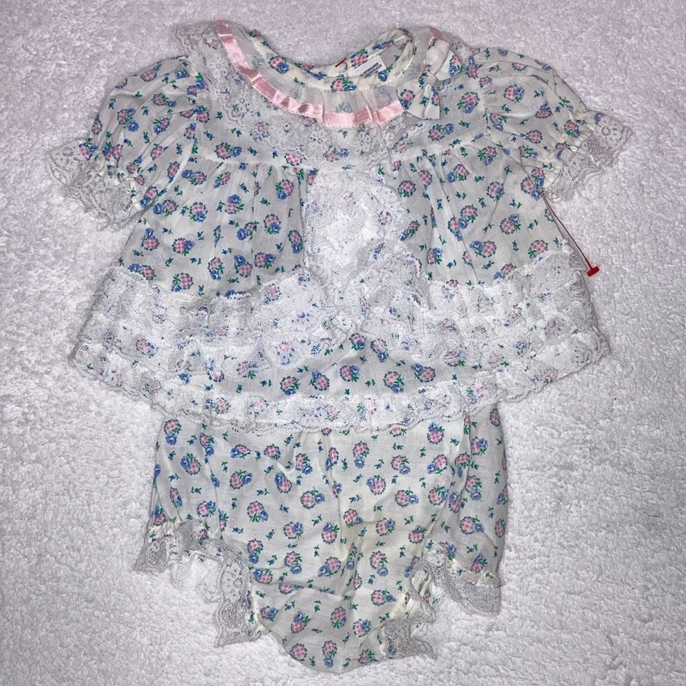 Vintage Baby Girls floral  White Lace Trim Dress/Bloomers RN 50255 Sz 3/6m